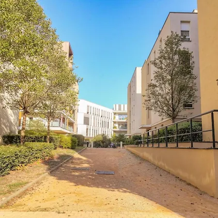Le Calme Et Cosy Avec Parking Gratuit Appartement Lyon Buitenkant foto